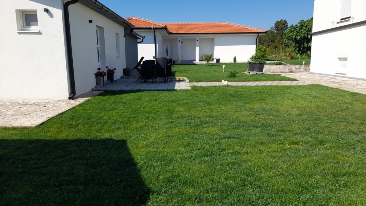 Apartment Kravica Ljubuski Luaran gambar